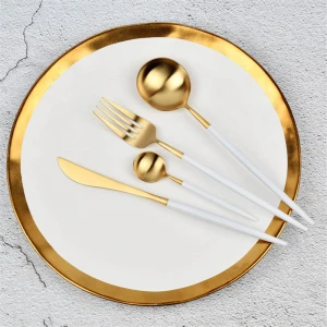 High-End 304 Stainless Steel Western Dinnerware Sets Cutlery Portugal Gold Steak Knife and Fork Spoon