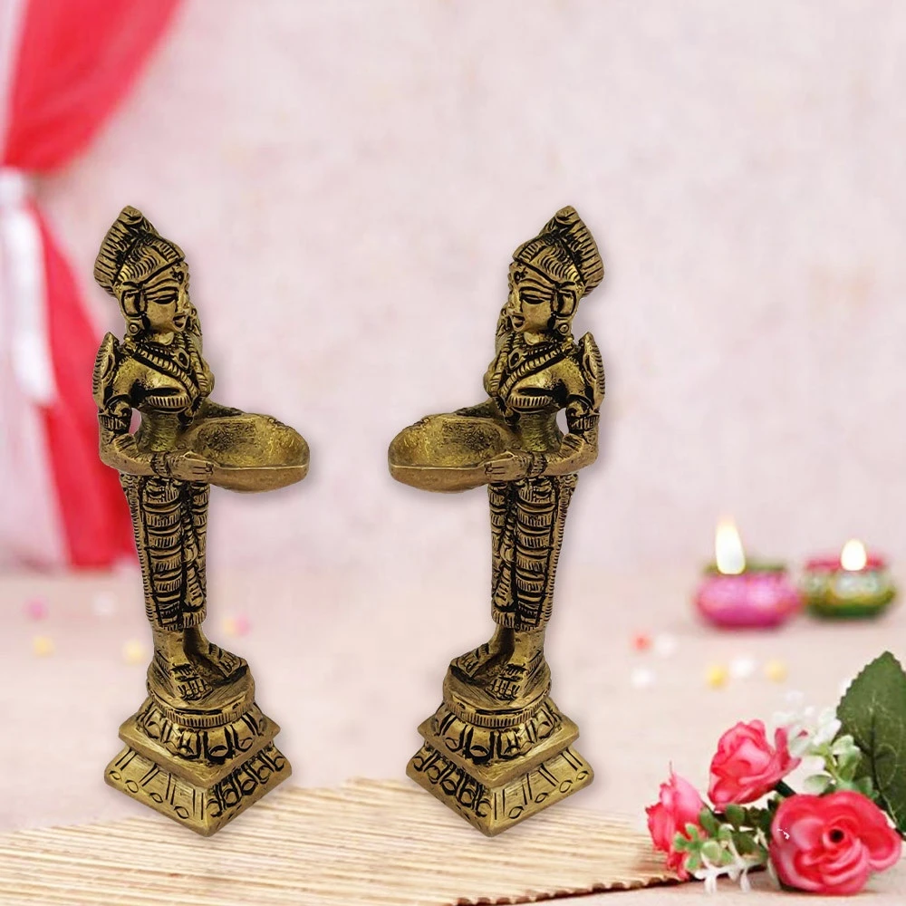 Home Decor Laxmi Diya Lamp Indian Pure Brass Lady Wealth Statue Decorative Oil Light Hindu Diwali Festival Decoration Showpiece