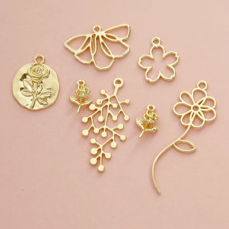 Interesting Earring Flower Modeling Color - preserving Alloy Necklace Accessories Earrings And Stud Accessories