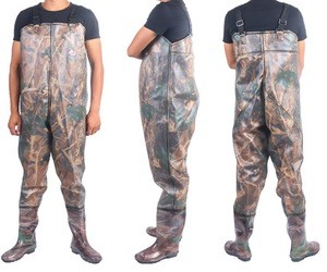Man&#39;s waterproof camo bib pants warm fly fishing chest waders with rubber boots