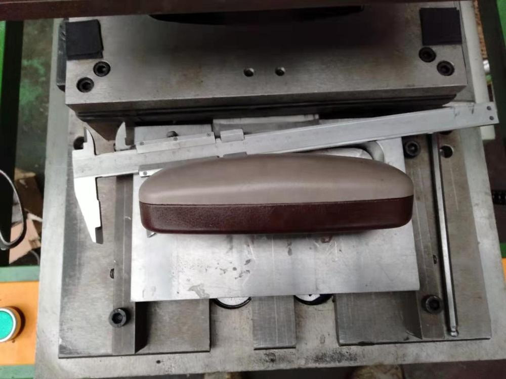 Buy Metal Spectacle Case Making Machine from Wenzhou Okcan Machinery Co ...