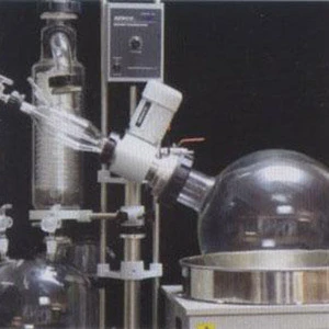 Specializing in the production of small laboratory instruments glass rotary evaporator