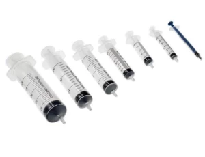 3 part disposable syringe with Luer . slide