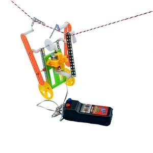 2019 latest cute  DIY rope crawling stem toys robot for school