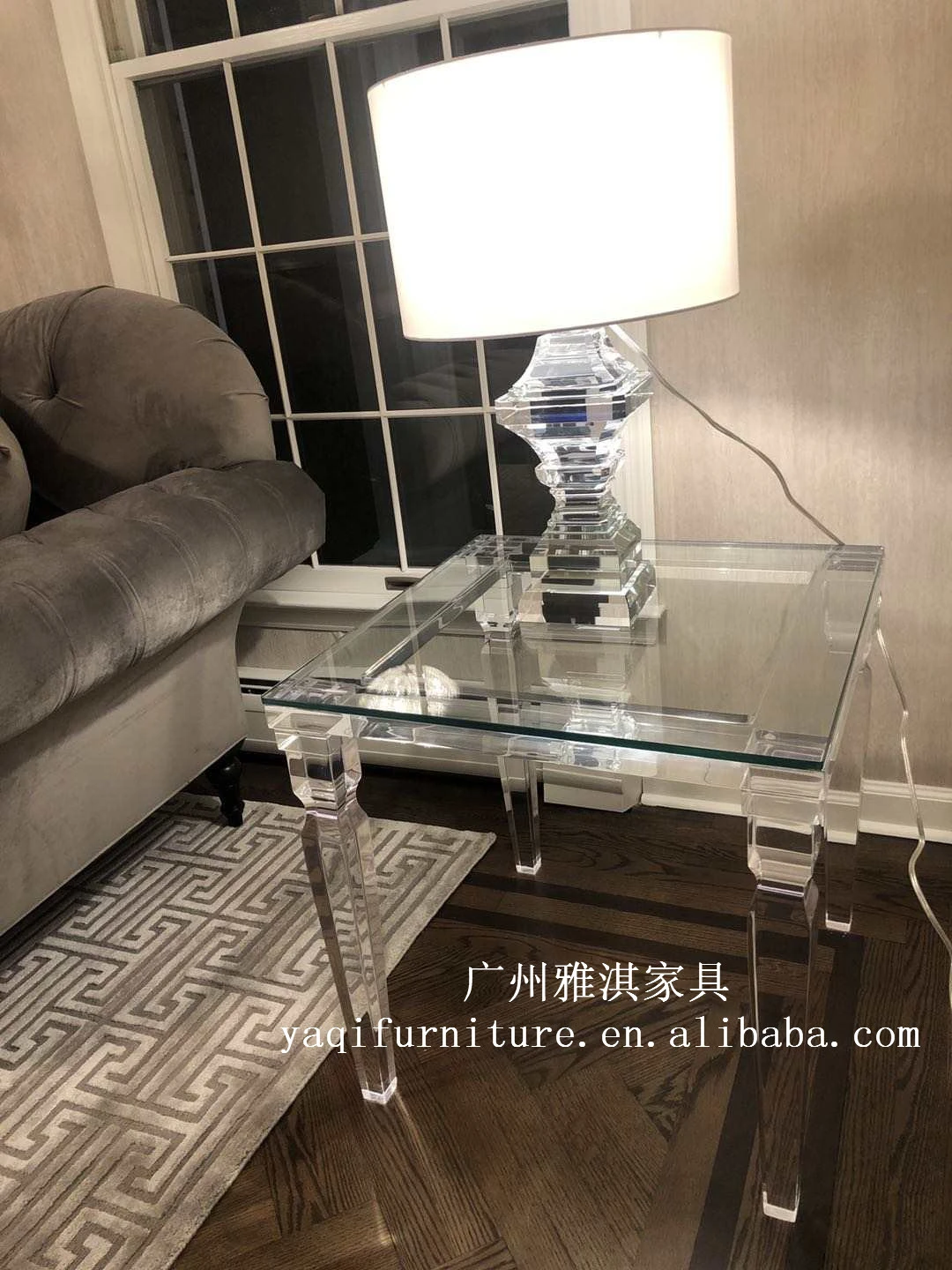 2021 High quality modern design acrylic bed side table customized size