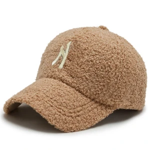 2021 logo custom Golden velvet baseball cap lady fashionable letter hat diamond-encrusted cap