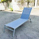 Design Outdoor Aluminum Furniture Chaise Sling Sunlounger with Wheels