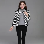Factory direct Close skin breathe freely fur coat rabbit Wear more fluffy Rabbit fur coat