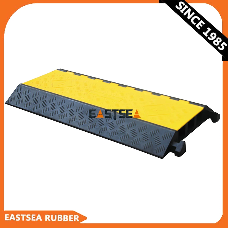 Factory Price Rubber Road Ramps Folding Floor Cable Protection