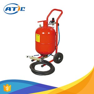 Industrial sandblasters with 2.5m hose, small portable sandblaster, 17L commercial sandblaster for sale