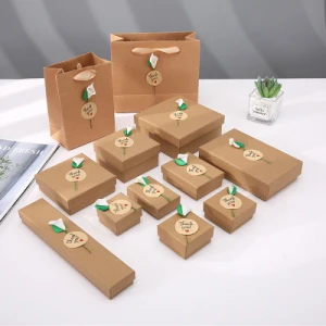 Multi-shaped cardboard souvenir gift box portable paper hand bag