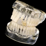 New Arrival Mens Hip Hop 18k Gold Dimoand Teeth Grillz Top & Bottom Iced Out Halloween Grillz Dental Hip Hop Cubic Dental Grillz