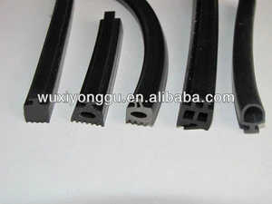 Rubber seal for curtain wall