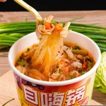 The factory directly supplies delicious spicy flavored belly noodle bowls of instant noodles