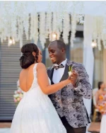 V-Neck Lace Crystal Bridal Dress Dubai Wedding Dress Bridal Gown