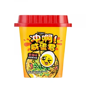 Wholesale 70g Spicy flavor salted egg yolk noodles Chinese instant noodles