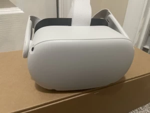 For sale Quest 2 Advanced All-in-One VR Headset (256GB, White)