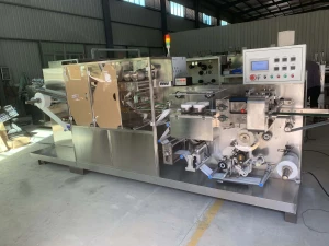 Automatic single pouch wet wipe manufacturing machine