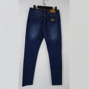 2021 OEM Supply Simple Ripped Mens Denim blue jeans men