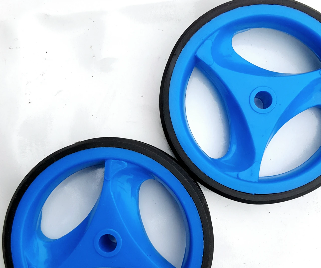china factory wholesale kid bike parts and other bicycle accessories sidewheel for baby bike