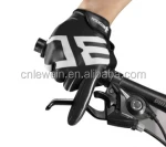 Damped comfortable  convenient  full finger sports gloves