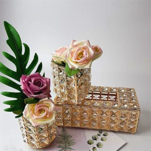 Factory Hot Selling Home Decorations Metal tissue holder European Crystal Tissue box
