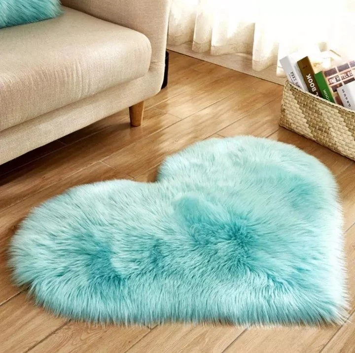 Factory Supply Heart Shape Bedroom Mat Area Carpet Fur Rug Sheepskin