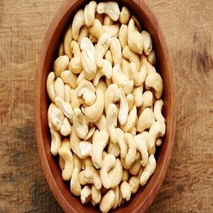 High Quality Cashew Nuts with best price/Grade A quality Raw Cashew