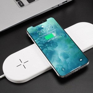 Latest 3 In 1 Fast Wireless Charging 15W Wireless Charger Station For Mobile Phone/Watch/Headset Cell Phone Charging Station