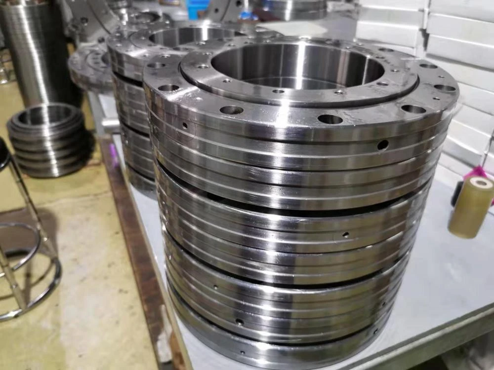 new material High Performance GCr15  heavy duty Cylindrical roller RU297 cross roller bearing