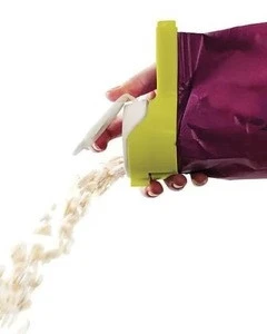 Plastic Bag Sealer Clip Bag Seal Clip with Pour Spout