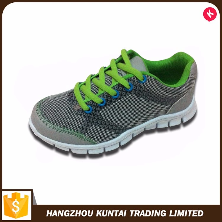 Widely used superior quality sports men running shoes