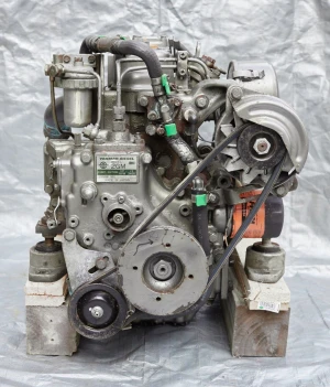 Used YANMAR 2GM & Kanzaki KM2-A Transmission Marine Diesel Engine motor 13HP 2GM20 F
