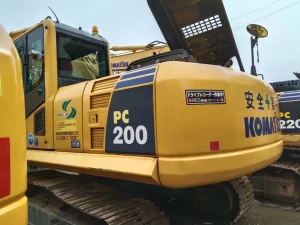 Used  KOMATSU PC200 Excavator