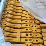 1U0307 New product casting loader bucket heavy duty construction excavator spare parts 1U1878/1U1879