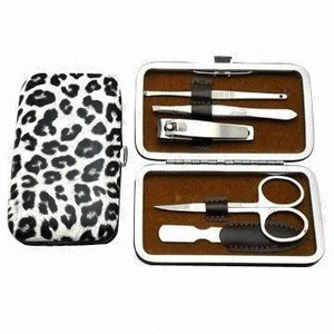 5Piece MANICURE PEDICURE GROOMING NAIL CARE set / kit / case - basic-standard quality