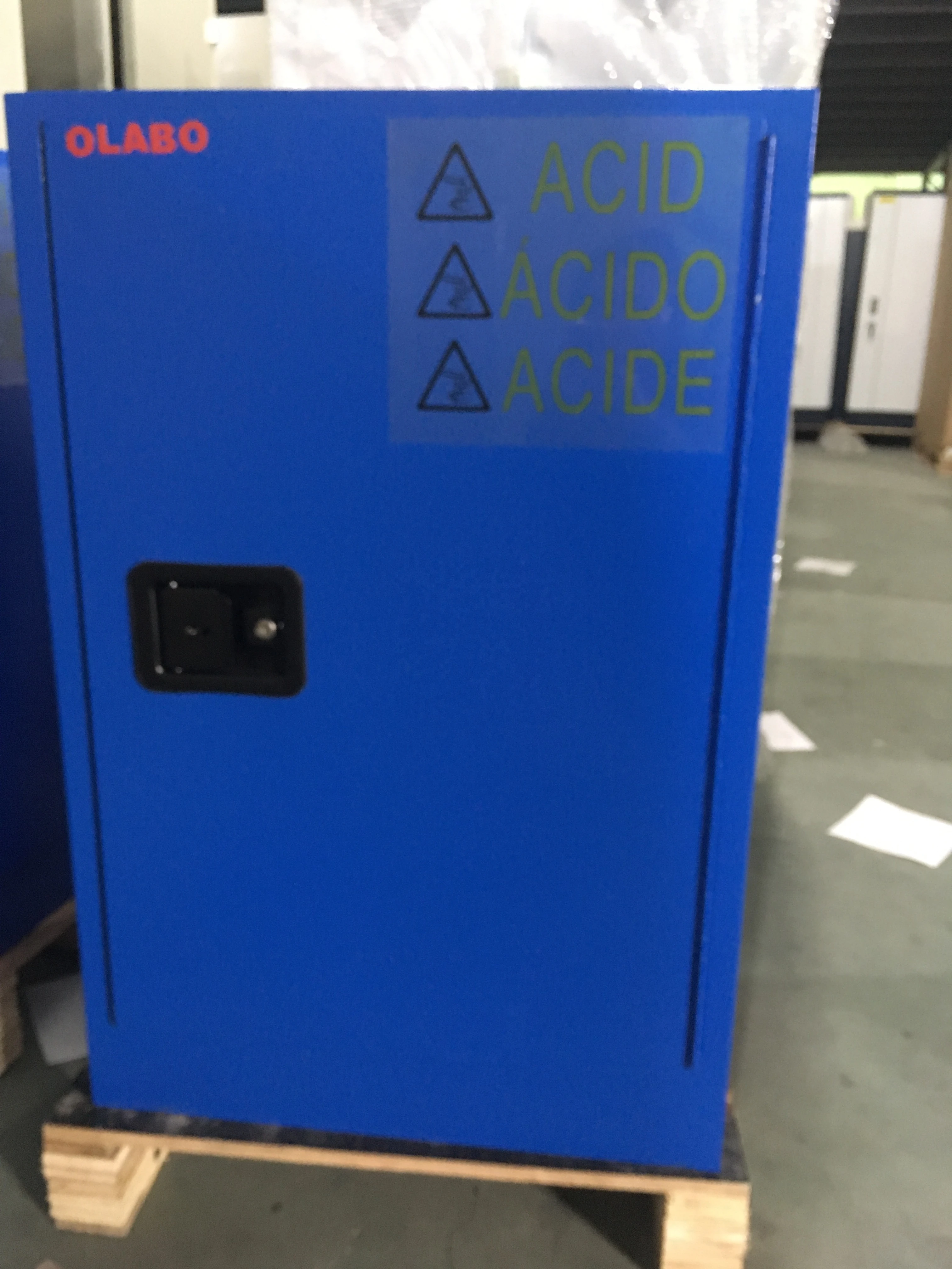 Corrosive Safety Cabinet Storage for chemical , used in laboratory equipment for safety 4gallon 12gallon