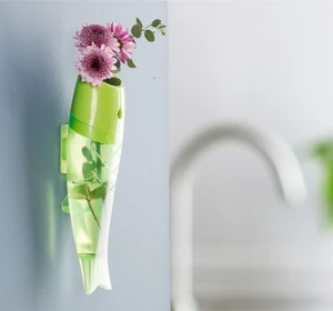 Creative plastic wall-mounted fish vase