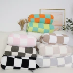 Customized logo soft tie dye checkered board mantas cobijas chunky yarn knit blanket for airplane travel hotel sofa
