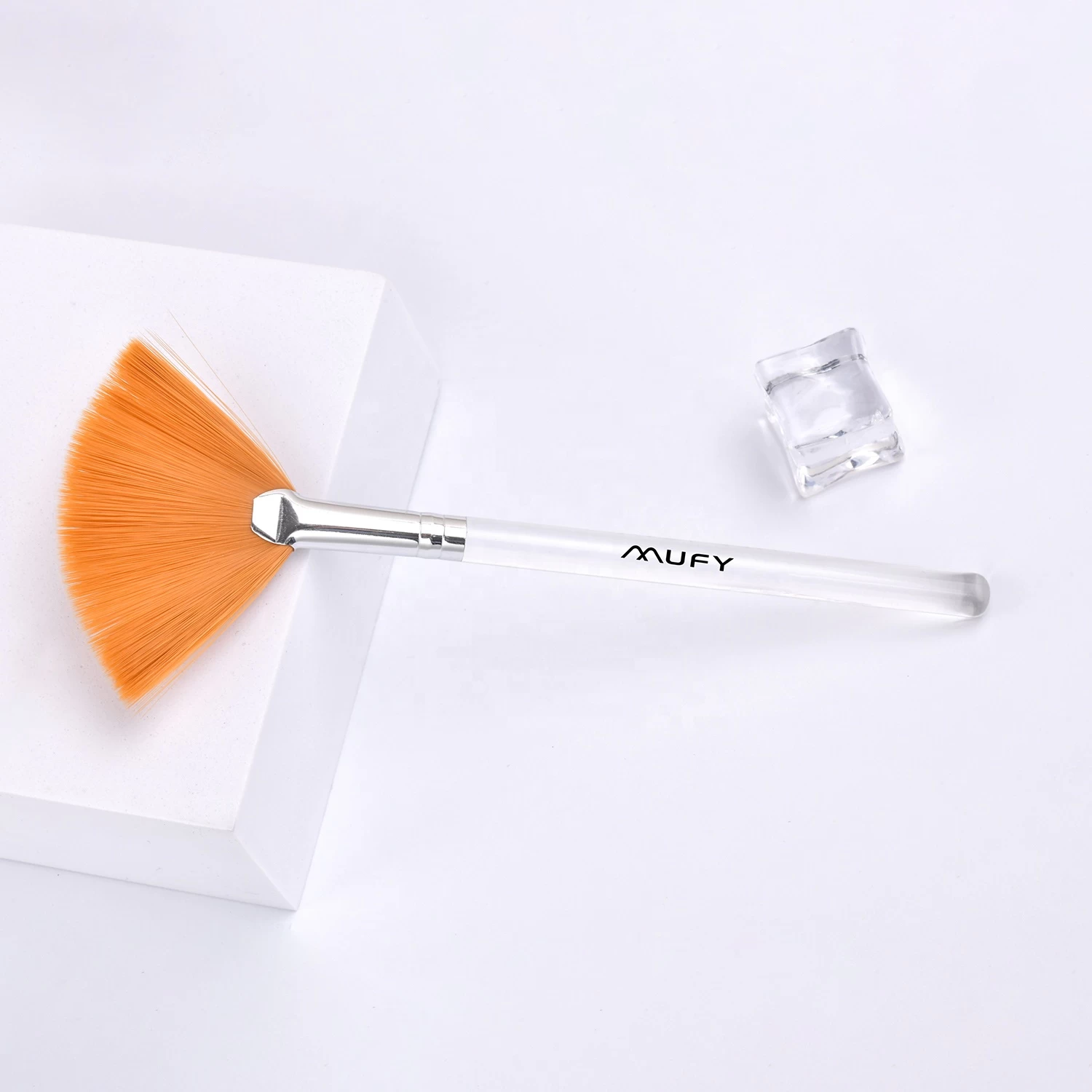 Different Customized Material Logo Makeup Fan Applicator Brush Vegan Facial Fan Brush