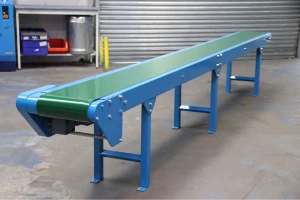 Environmental Sanitation Rubber Belt Conveyor For Food Conveying