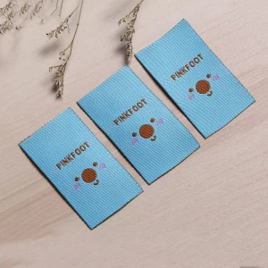 Factory fashion Customized sewing labels Shirt Bags garment label tag Woven Labels for clothes