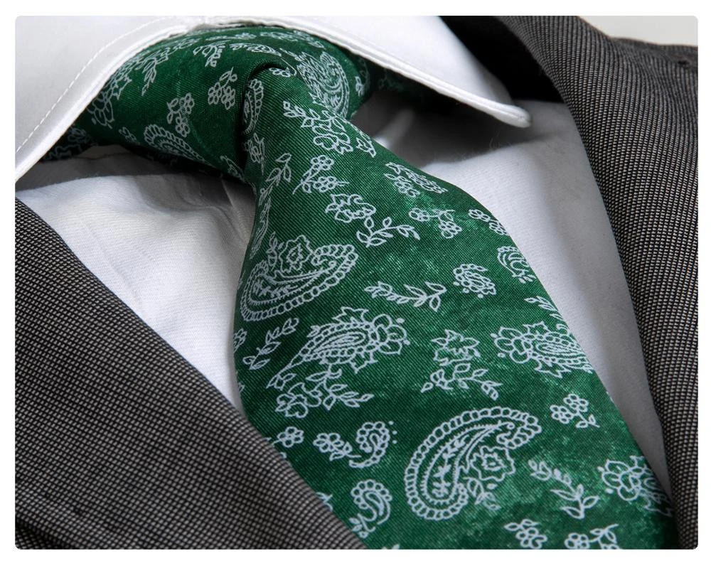 Green White Paisley tie, necktie, neck tie, corbata, gravate, krawatte, cravatta, fashion tie