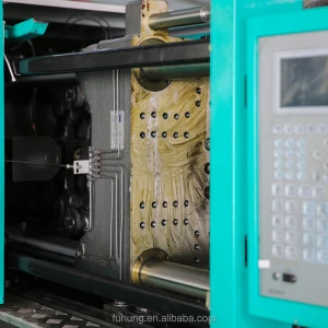 High performance 1380kn 138t Ce plastic clothes peg hanger small tpu injection molding machine