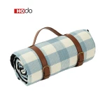 HOdo Sports Customize Logo Acrylic Blanket Waterproof PEVA Back Outdoor Picnic Mat With Oxford Leather Hand