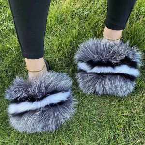 hot sale spring summer autumn winter fox fur slippers Fashionable ladies fox fur slippers, high-quality raccoon fur slides