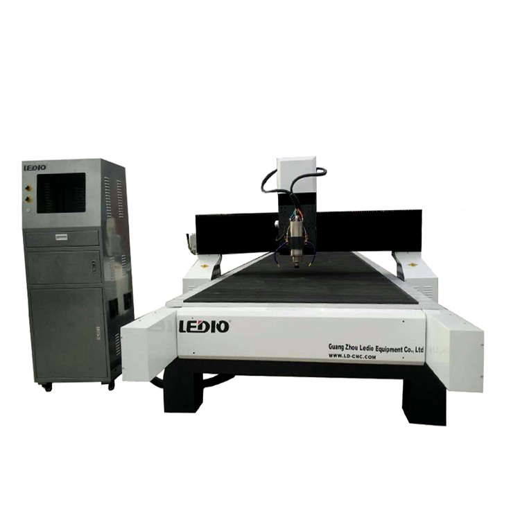 New arrival 1325 cnc engraving &amp; Cutting Router Machine with 5.5kw watercooling spindle cnc router