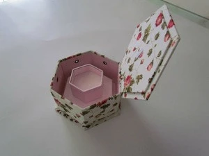 Paper foldable box for needlework