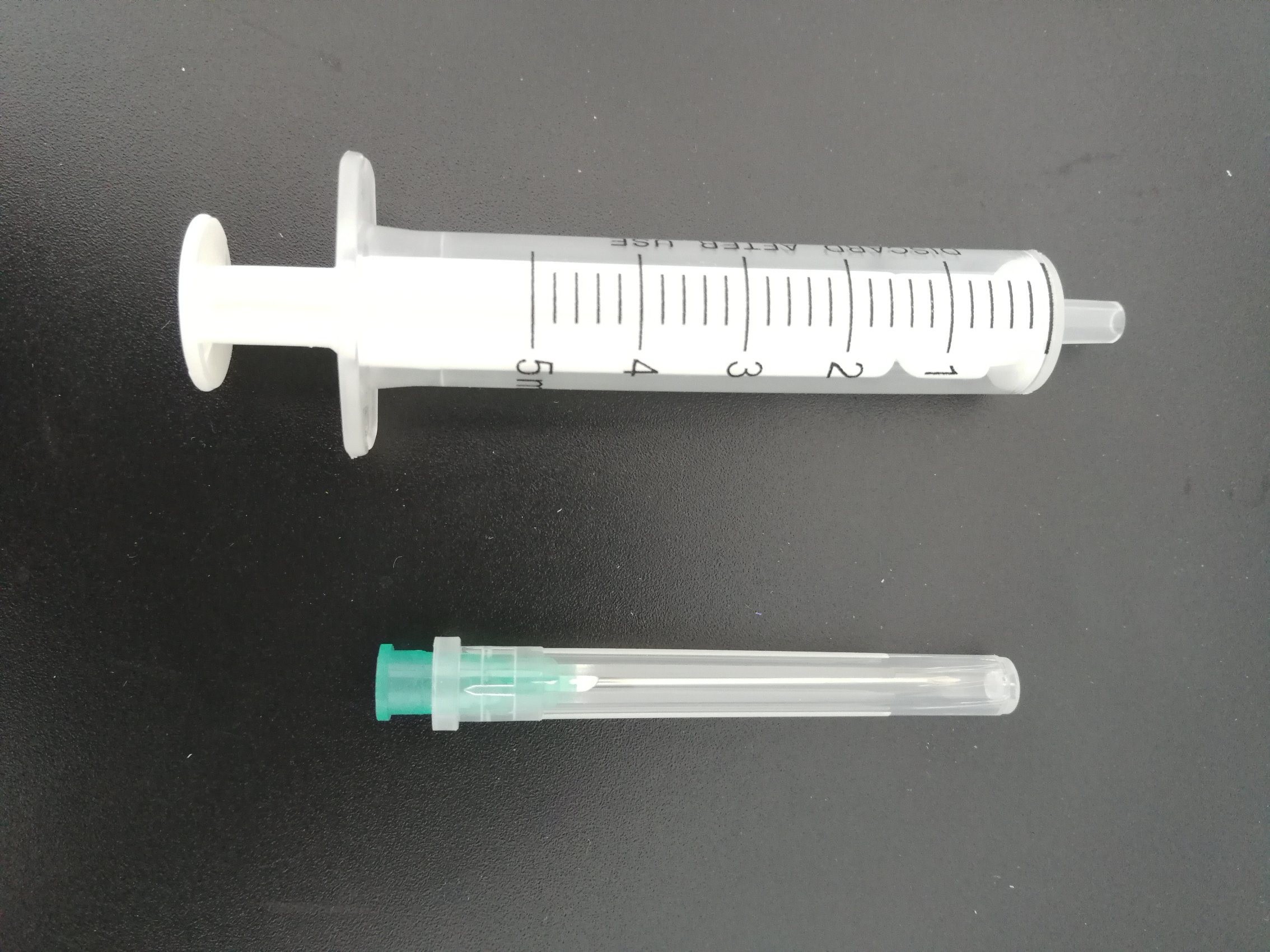 Two Parts Sterile Disposable Syringe for Adult and Children with Needle