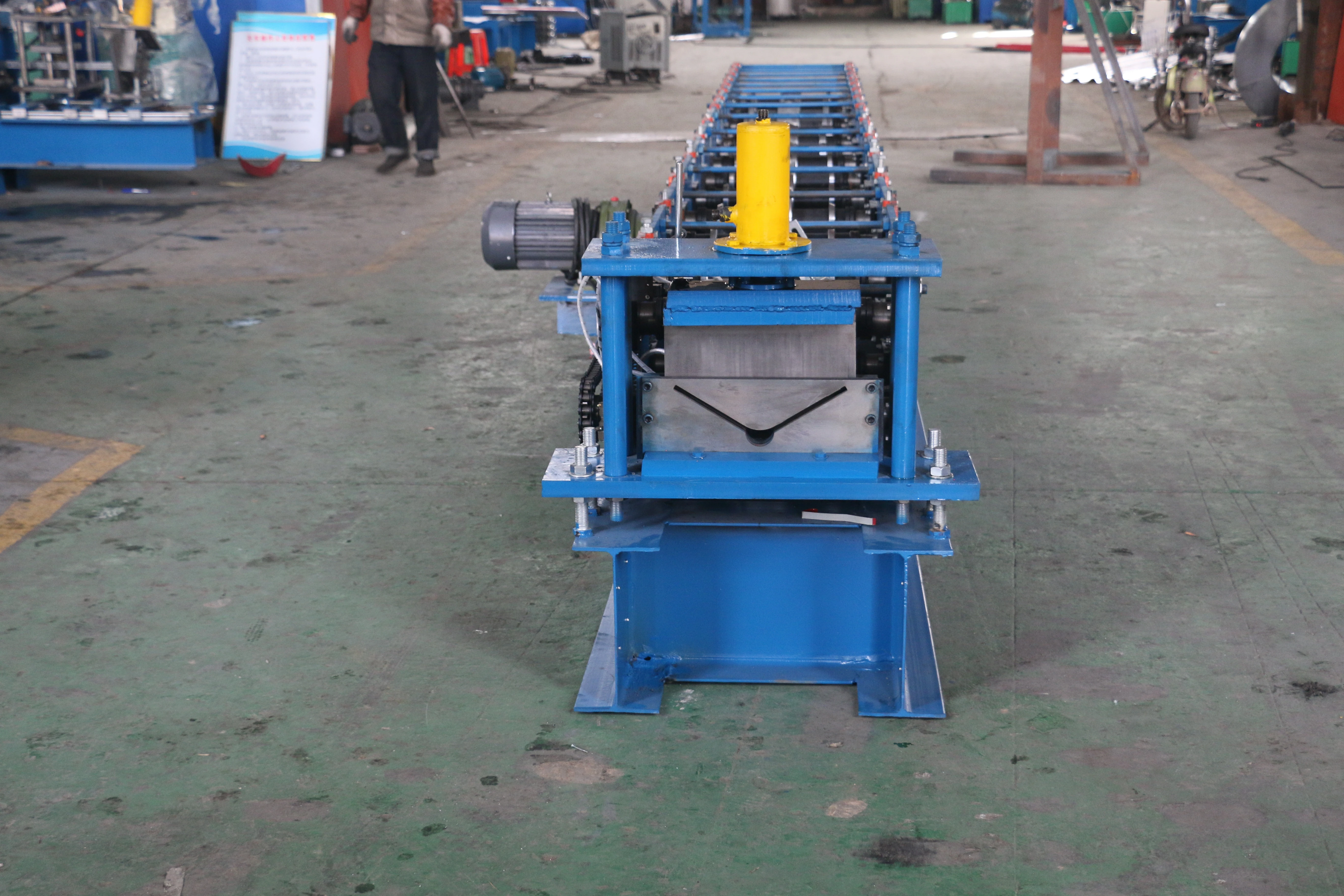 Zambia hot design 288mm metal steel roof tile ridge top cold roll forming machine